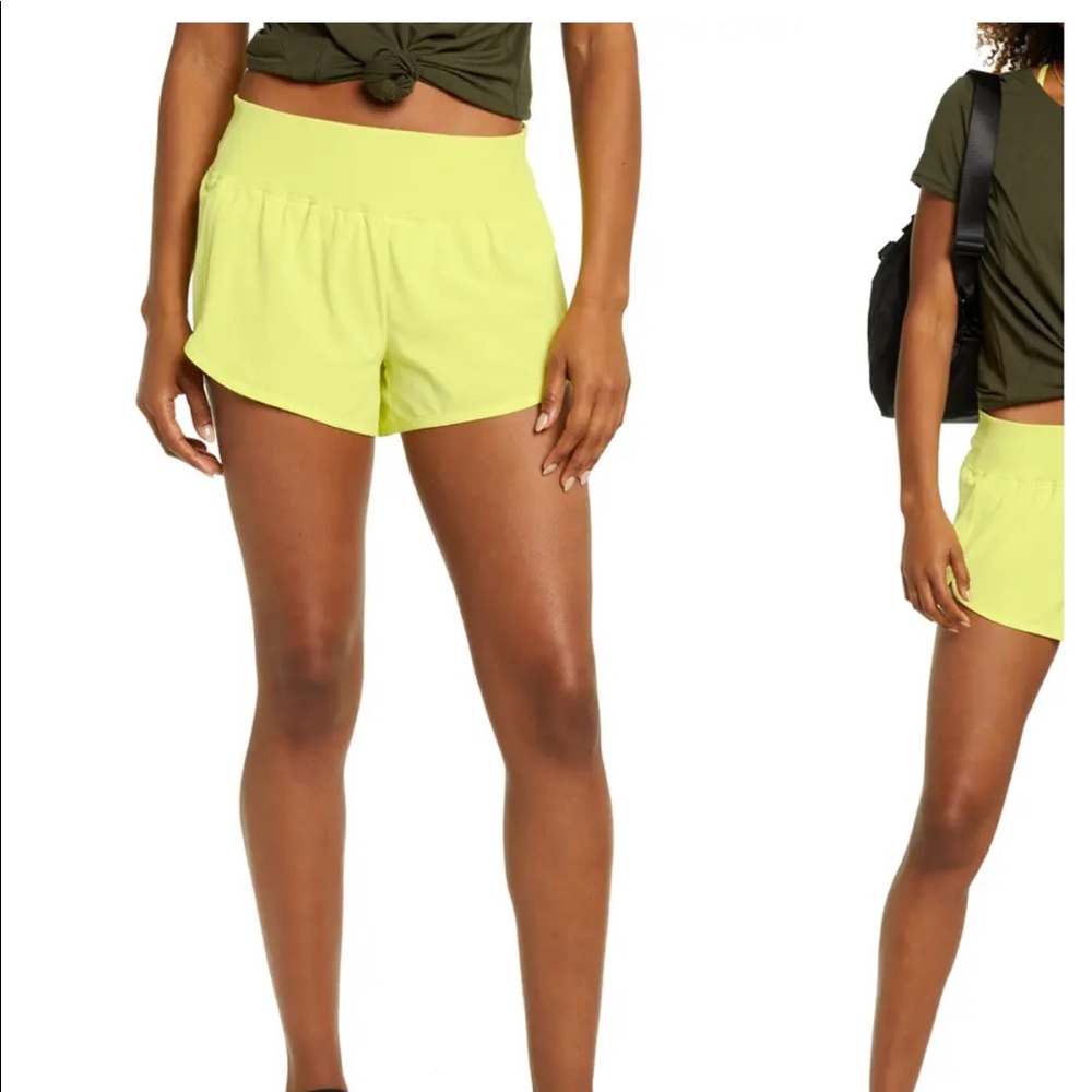 Zella Aero Shorts - Green Blaze